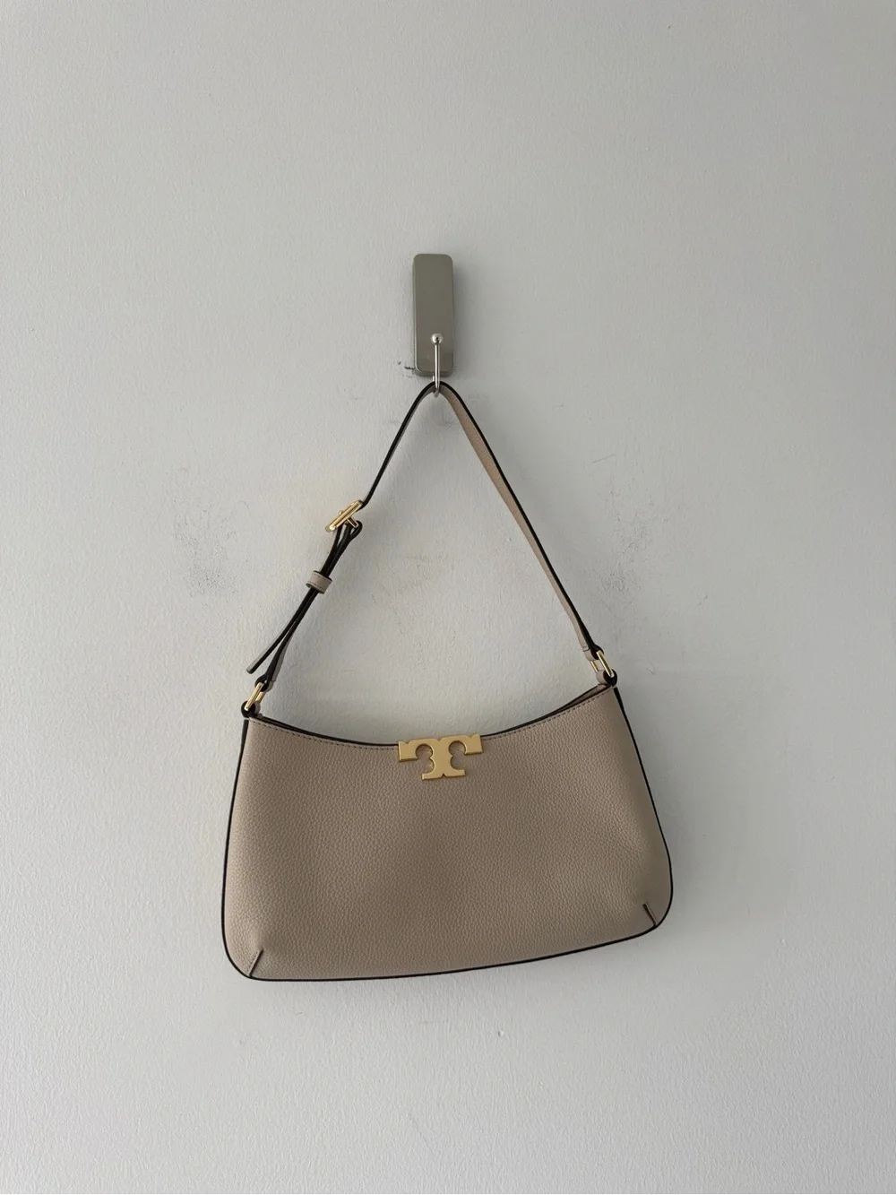 TORY BURCH Eleanor Soft Slim Shoulder Bag in Light Stone